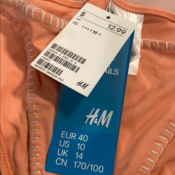 H&M swimsuit bottoms - Picture 2 of 2